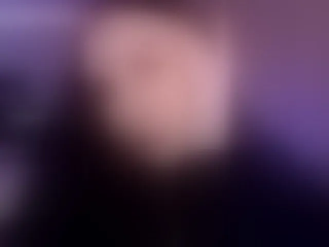 Live sex webcam photo for YURIEVNA13 #292501397