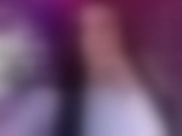 Live sex webcam photo for YURIEVNA13 #293353596