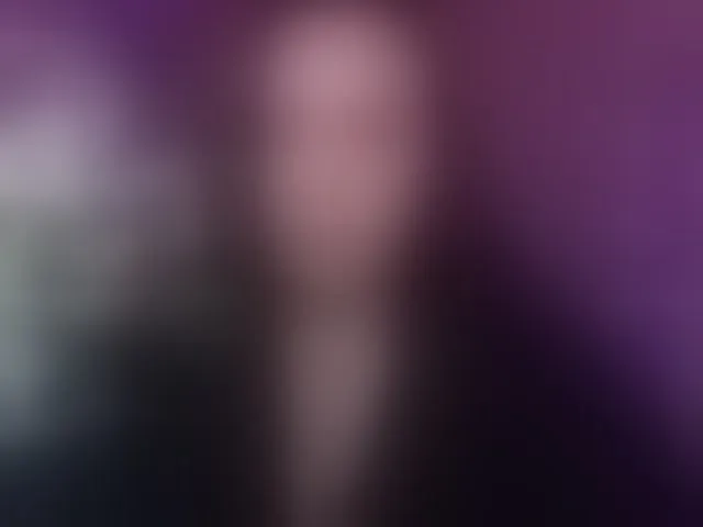 Live sex webcam photo for YURIEVNA13 #293477183
