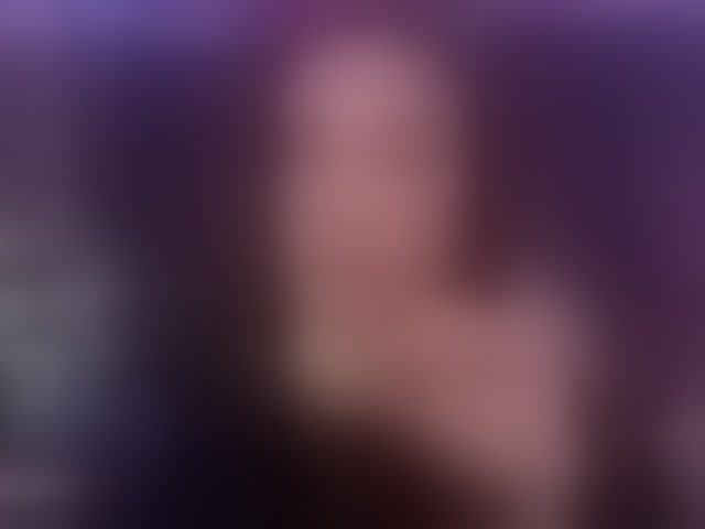 Live sex webcam photo for YURIEVNA13 #294010696