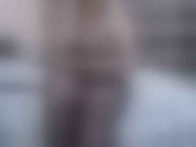 Live sex webcam photo for Yagodka-mmm #293312794