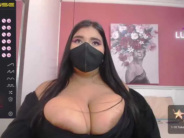 Live sex webcam photo for Yalitzasunda #275531806
