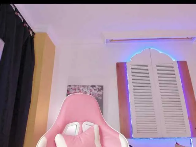 Live sex webcam photo for Yalitzasunda #276604413