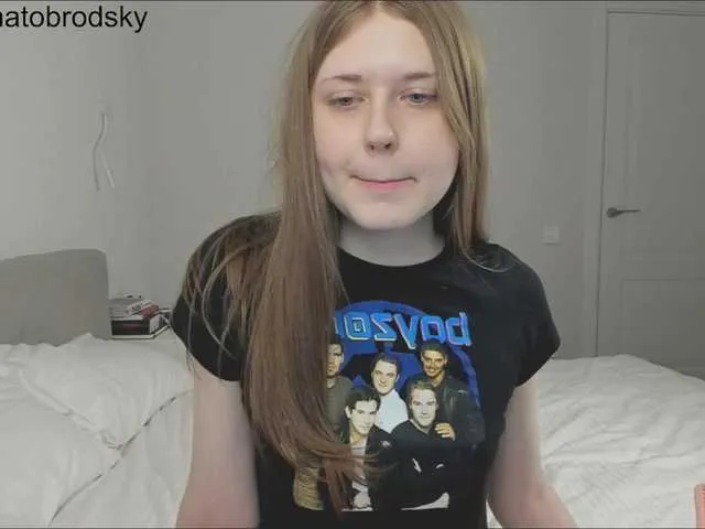 Live sex webcam photo for YamatoBrodsky1 #291619724