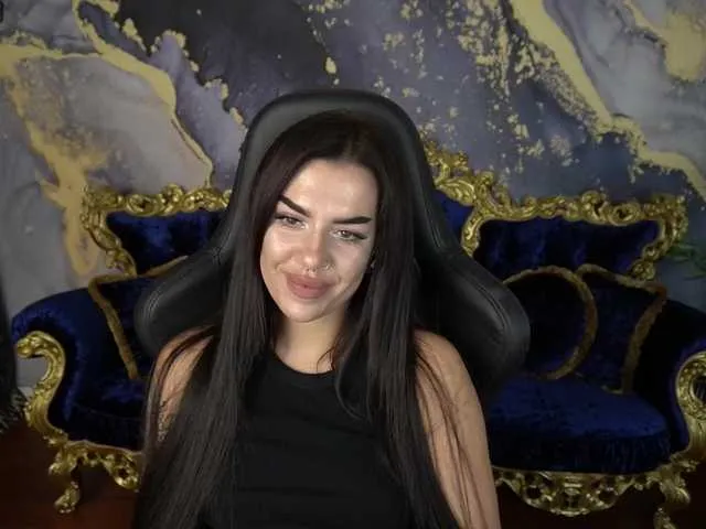 Live sex webcam photo for YanaShyy #275621776