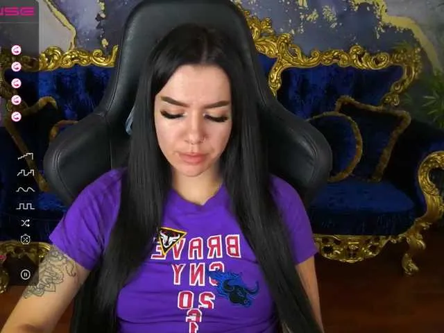 Live sex webcam photo for YanaShyy #276044745