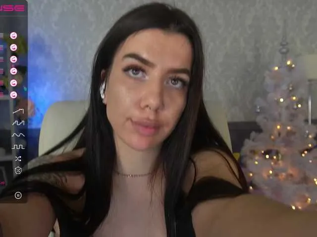 Live sex webcam photo for YanaShyy #277065894