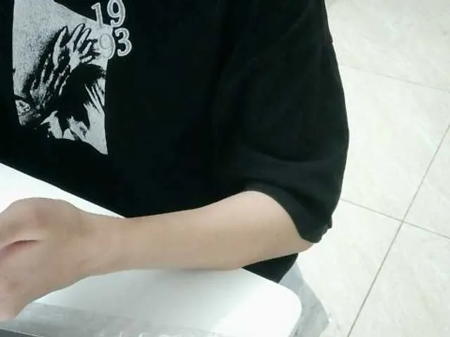 Live sex webcam photo for Yanhnhi #291594907