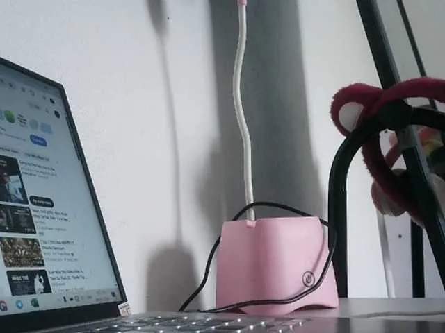 Live sex webcam photo for Yanhnhi #291828834