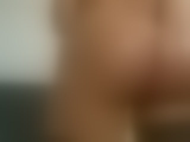 Live sex webcam photo for Yanira-Muslim #294186311