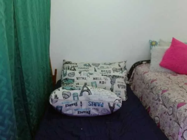 Live sex webcam photo for YanisAriel #291679505