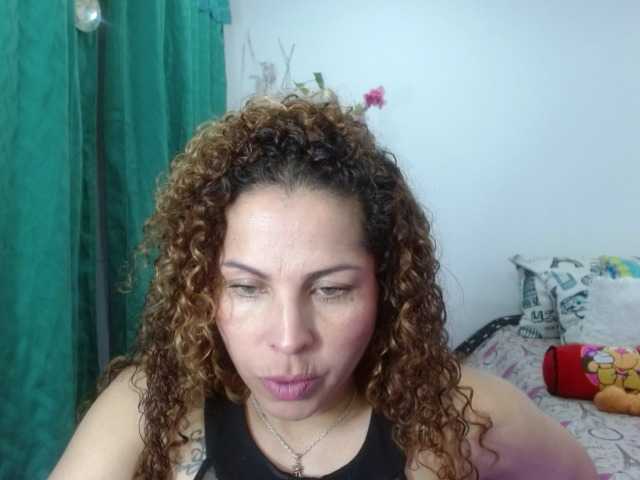 Live sex webcam photo for YanisAriel #292210079