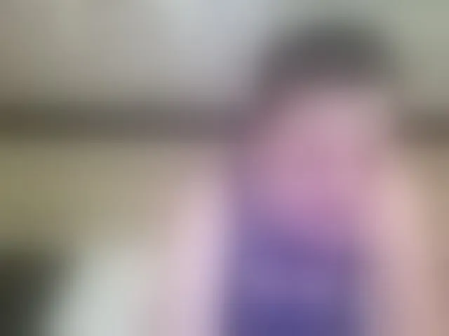 Live sex webcam photo for Yanisa28 #293669011