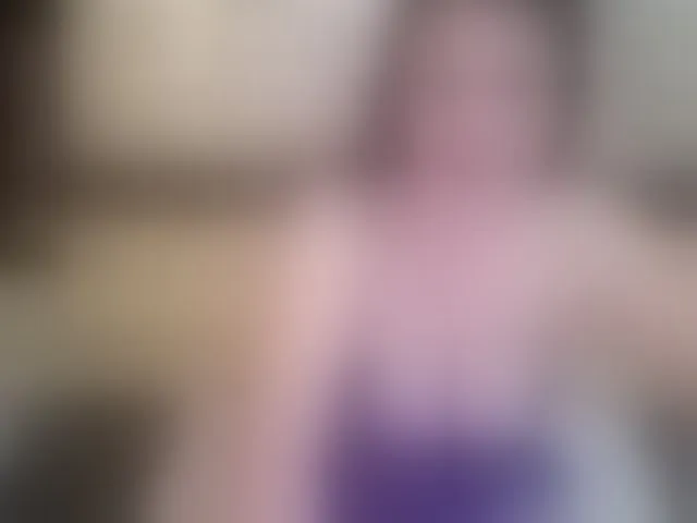 Live sex webcam photo for Yanisa28 #293947005