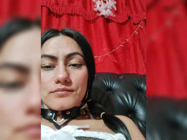 Live sex webcam photo for Yaomyy #276141898