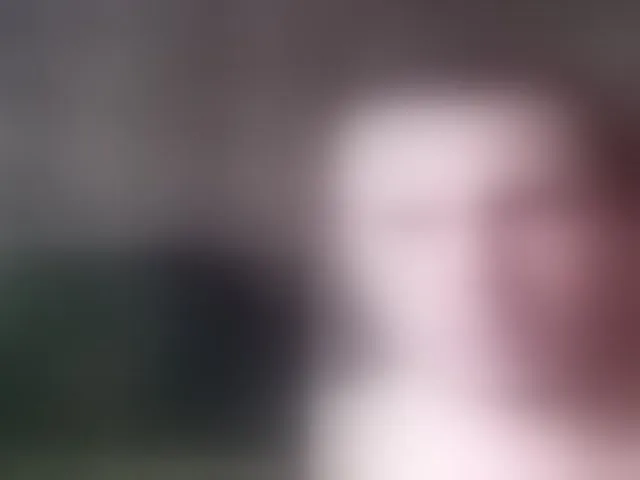 Live sex webcam photo for YaraStepOne #293815582