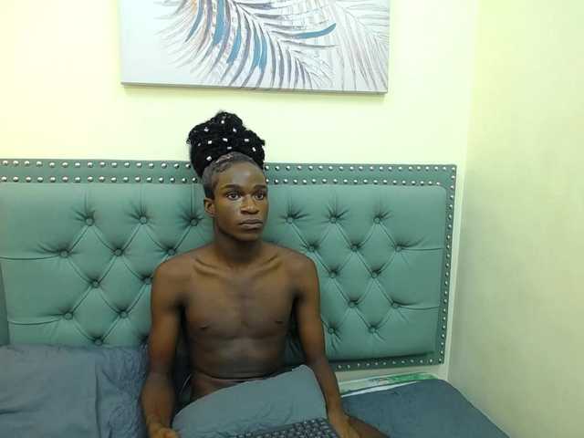 Live sex webcam photo for Yarithza-ts #273198248