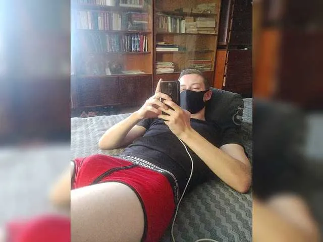 Live sex webcam photo for Yaroslavvv888 #277105367
