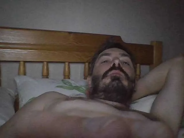 Live sex webcam photo for Yashaya19 #292112780