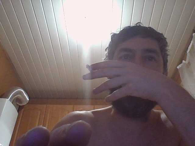 Live sex webcam photo for Yashaya19 #292365878