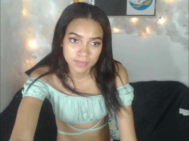 Live sex webcam photo for YasminRobbins #272874482