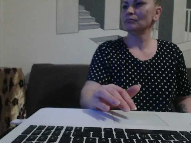 Live sex webcam photo for YasminaGeil #290514556