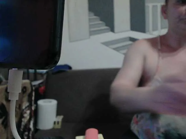 Live sex webcam photo for YasminaGeil #290959804