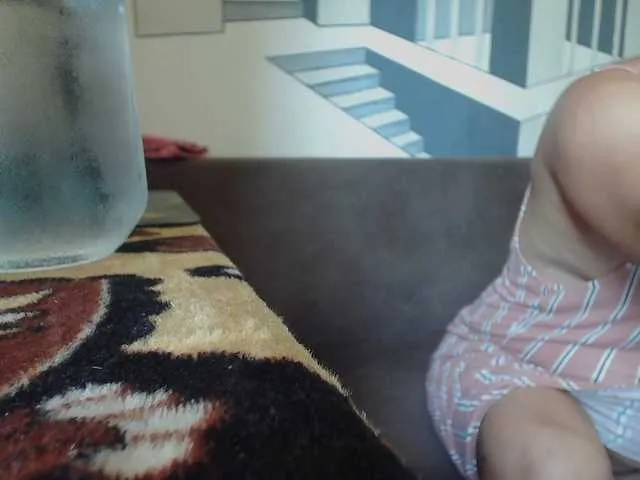 Live sex webcam photo for YasminaGeil #291189845