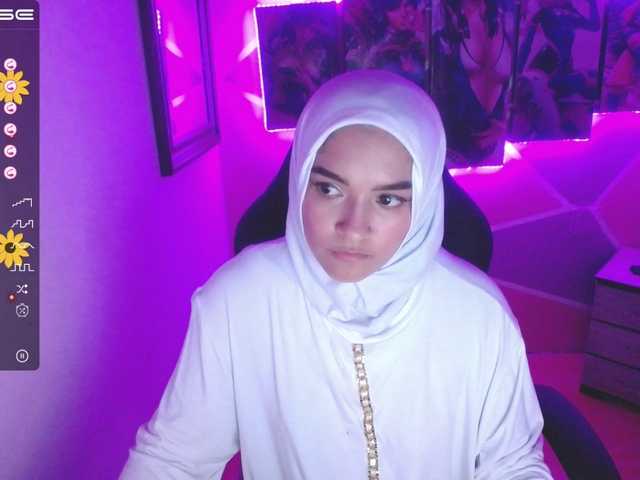 Live sex webcam photo for YassiraHashim #275426985