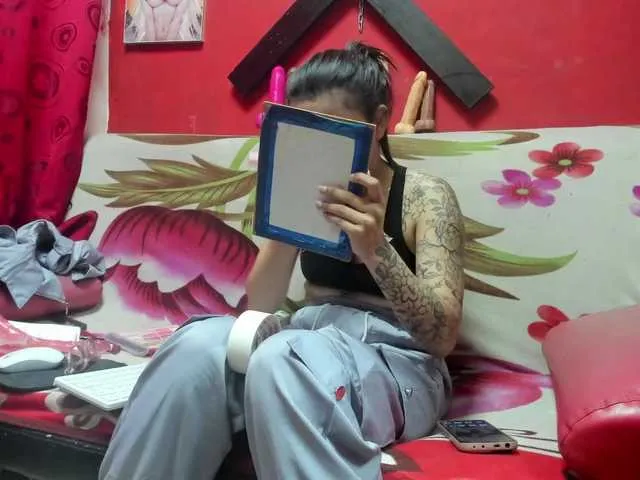 Live sex webcam photo for Yaumiiko #292182845