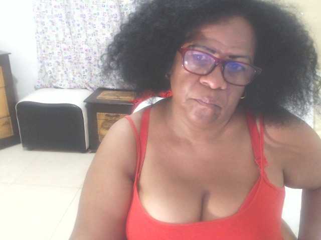 Live sex webcam photo for Yayisblack #272017669