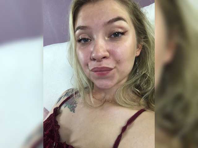 Live sex webcam photo for YeesAlibi #273932790