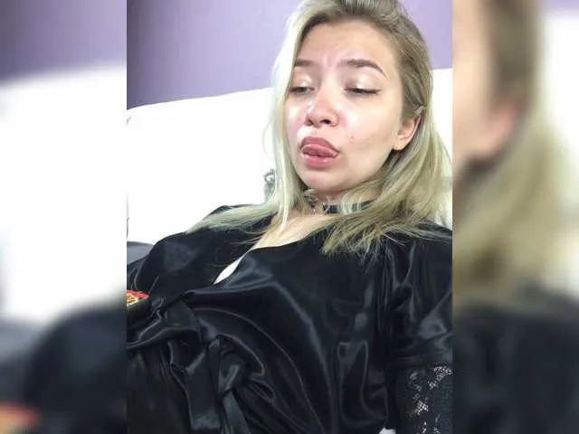 Live sex webcam photo for YeesAlibi #274088089