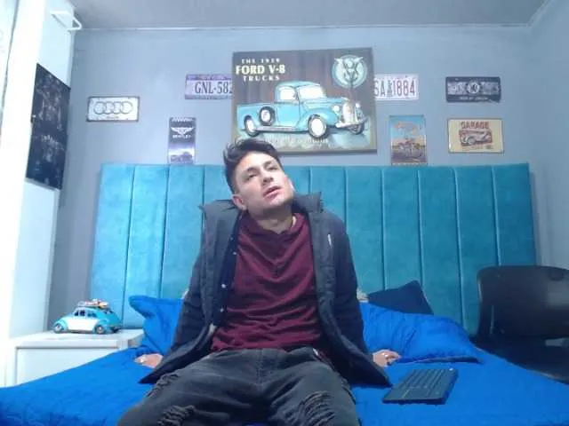 Live sex webcam photo for Yefspool #275745803