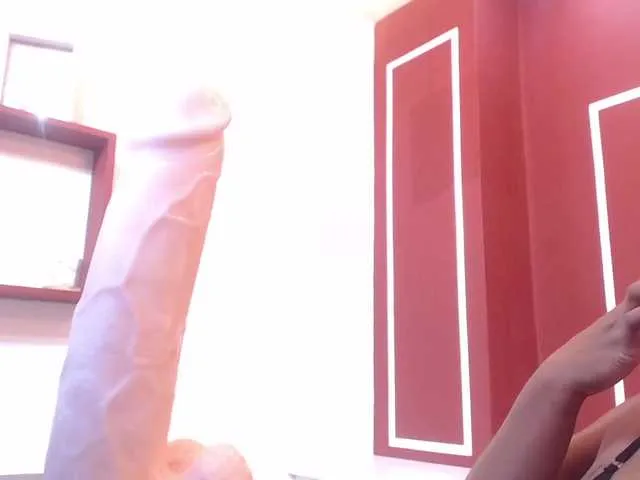 Live sex webcam photo for YeilinRose #272912854