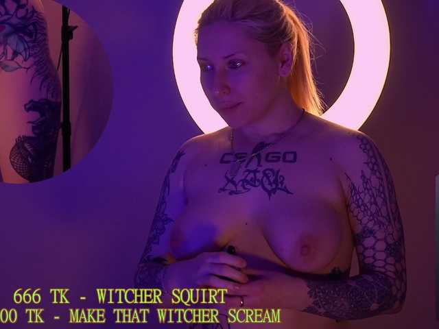 Live sex webcam photo for Yellowea #290842387