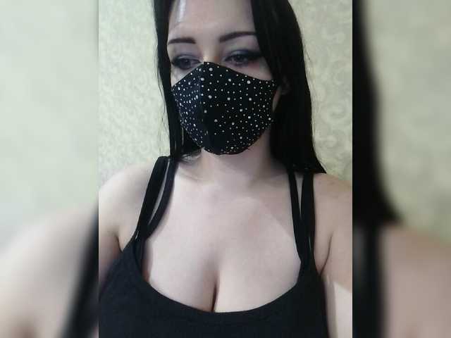 Live sex webcam photo for YennSI #276534152