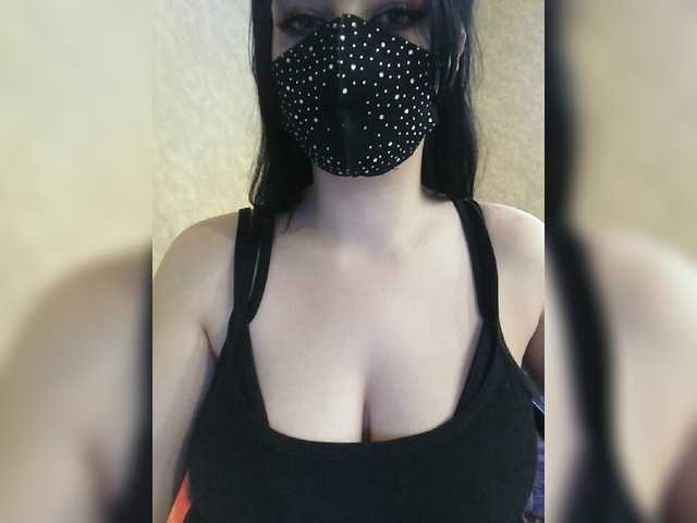 Live sex webcam photo for YennSI #276702677