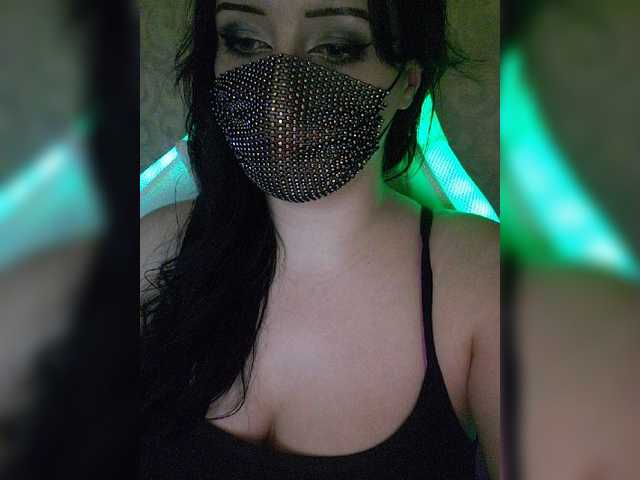 Live sex webcam photo for YennSI #278168488