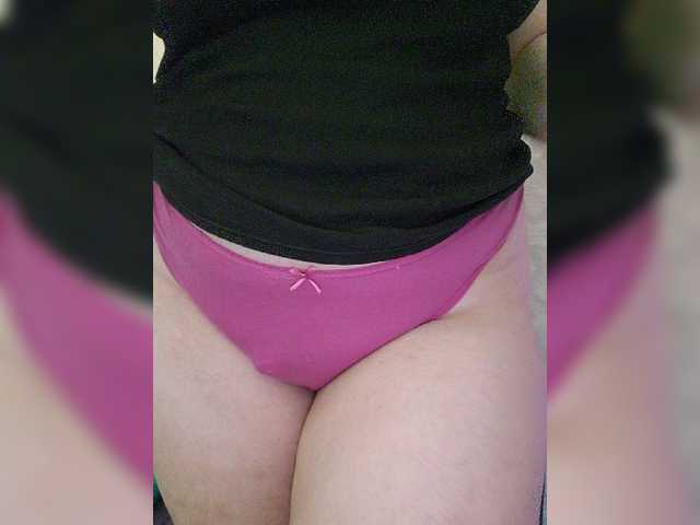 Live sex webcam photo for YennSI #278174855