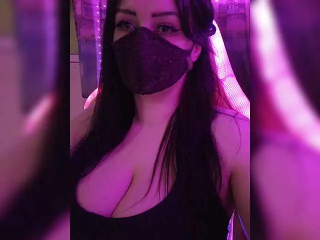 Live sex webcam photo for YennSI #290873164