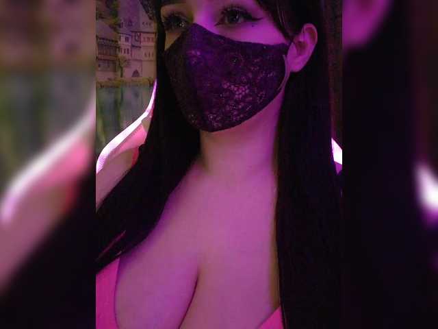 Live sex webcam photo for YennSI #291989221