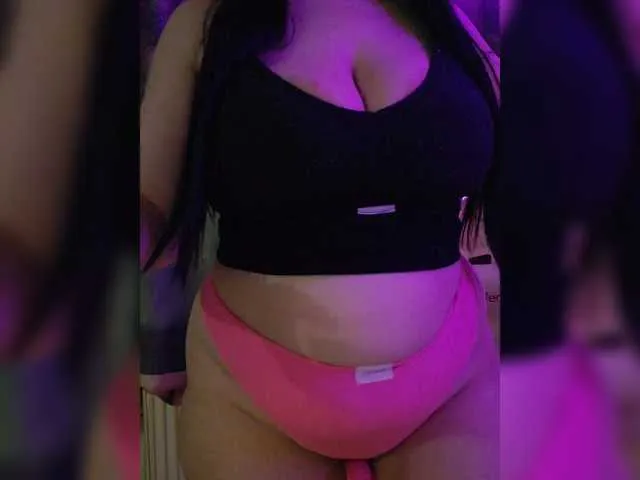 Live sex webcam photo for YennSI #292031137