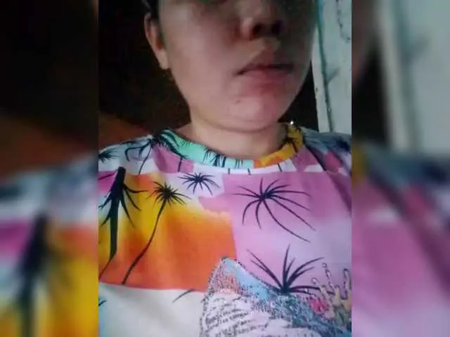 Live sex webcam photo for Yhummy #290337902