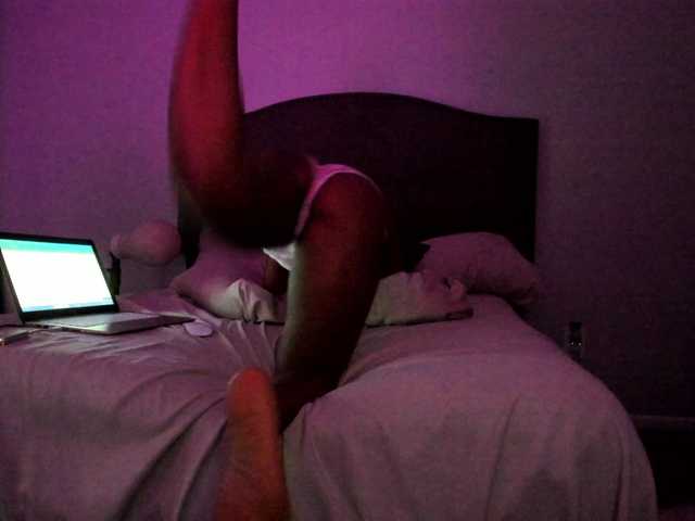 Live sex webcam photo for Yiauana #291777534