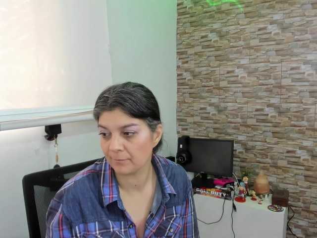 Live sex webcam photo for Yin-yanghot #292364121