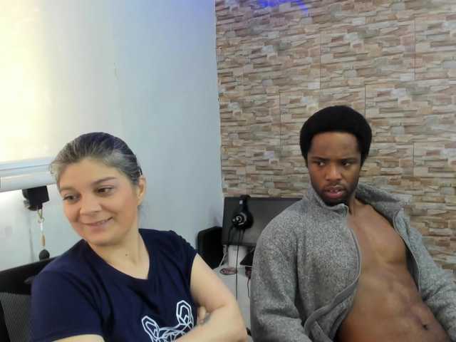 Live sex webcam photo for Yin-yanghot #292378485