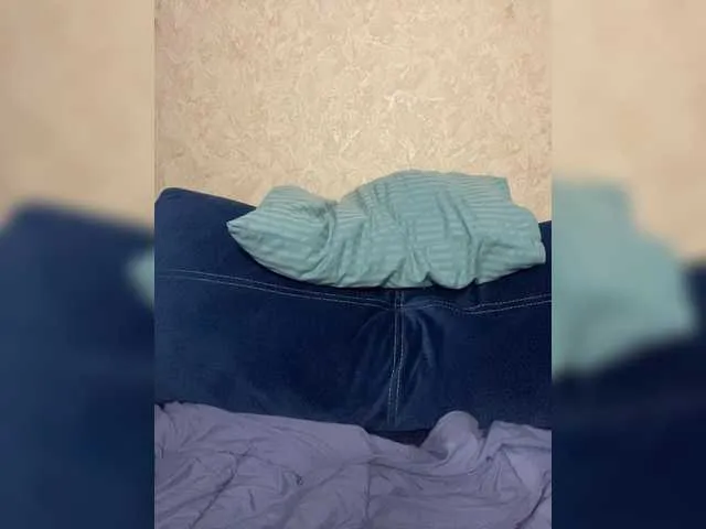 Live sex webcam photo for Ylia2111-1 #278231427