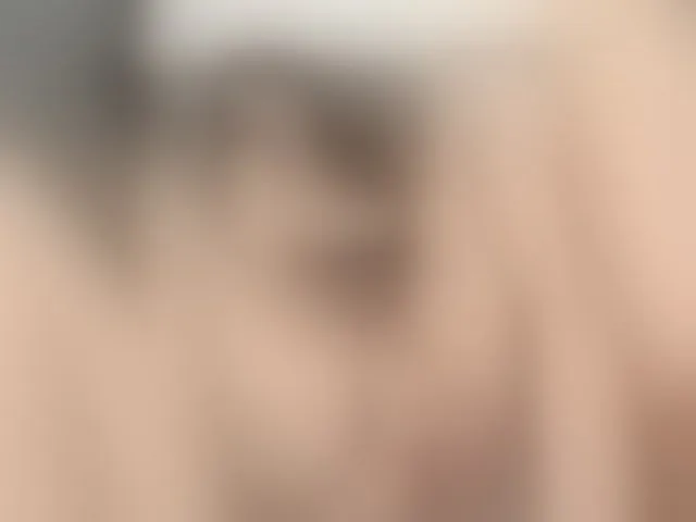 Live sex webcam photo for Ylia2111-1 #293876101