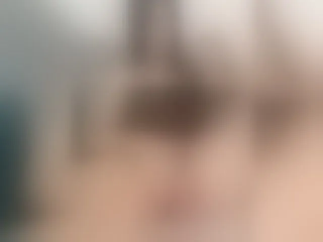 Live sex webcam photo for Ylia2111-1 #294146596